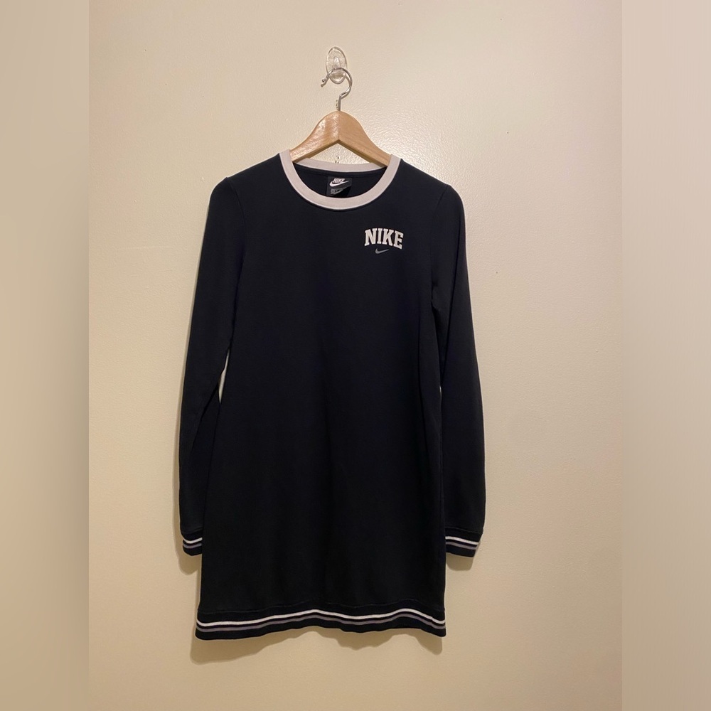 Nike Black and White Mini Dress . Size XS